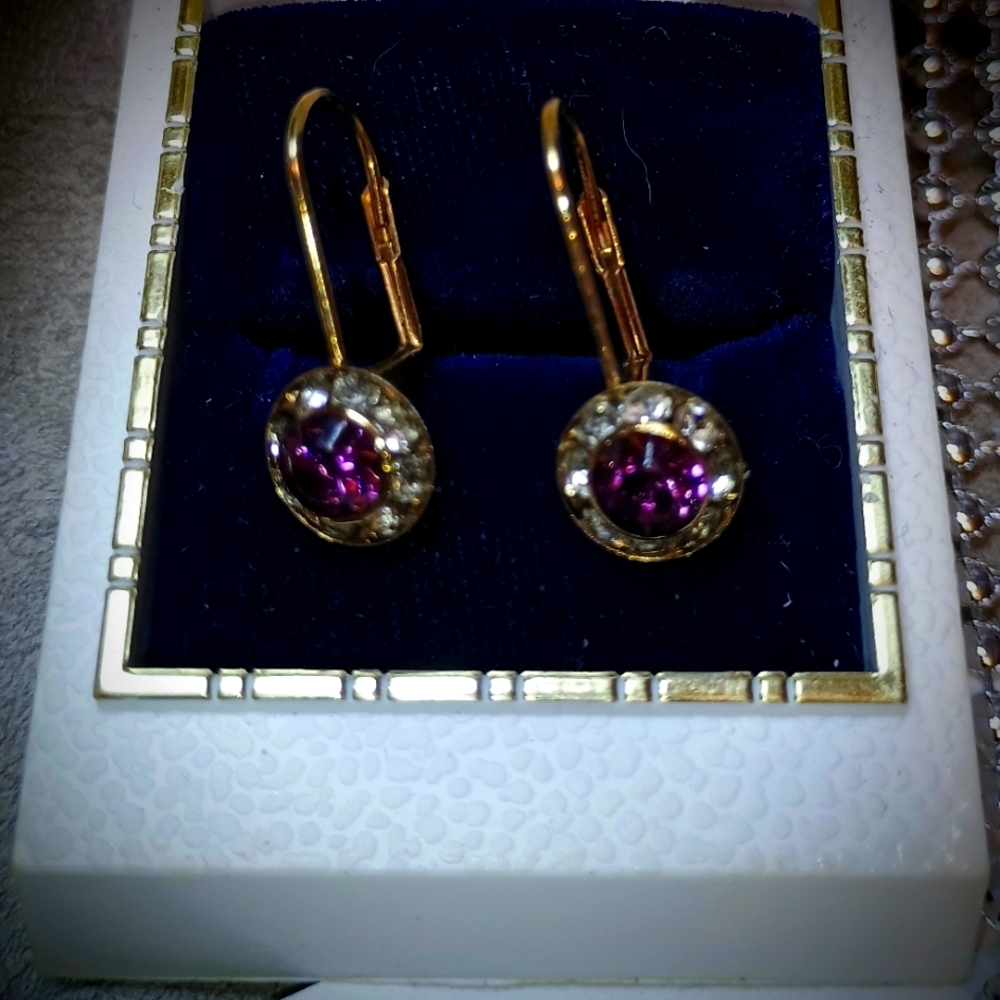 ROSE PINK EARRINGS AUSTRIAN CRYSTAL DANGLE DROP GOLD TONE NEW FLB